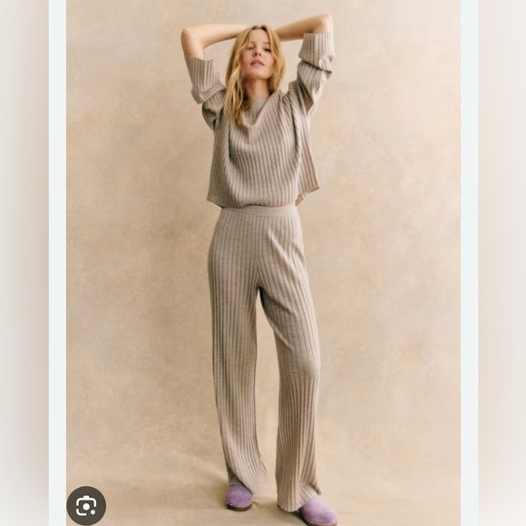 ***La Maille Sezane Maxence Wool
Ribbed Lazare Trousers - Sandstone SET new - Picture 2 of 8